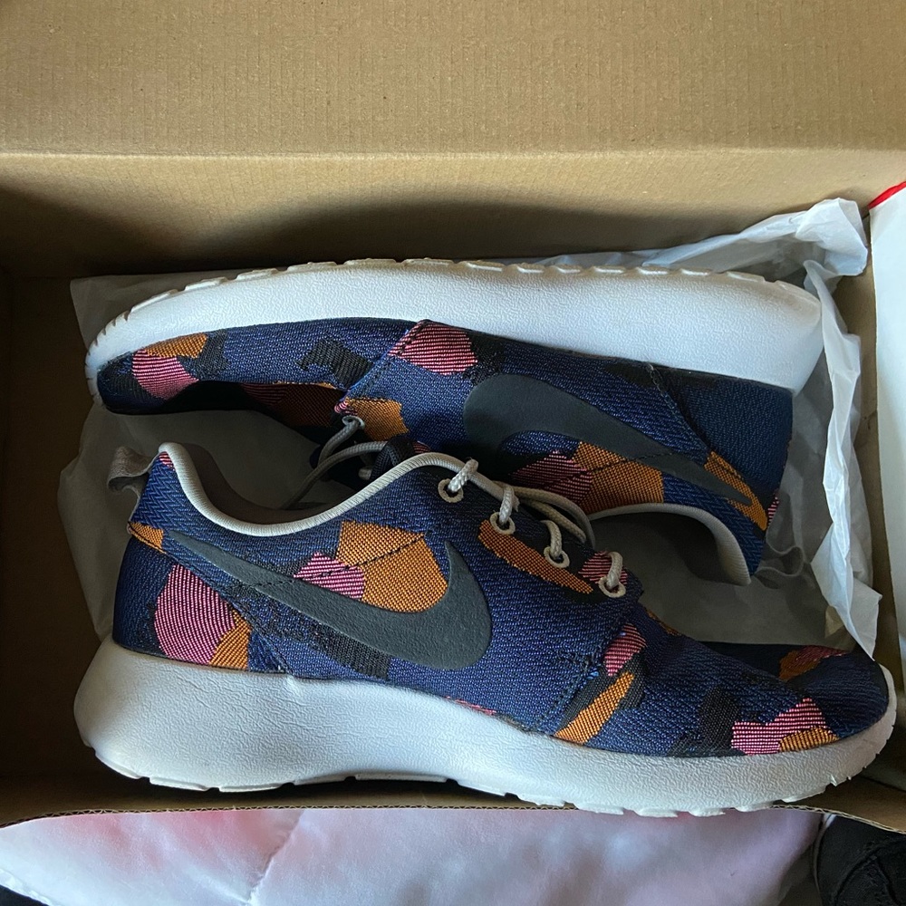 Colorful Nike Roches